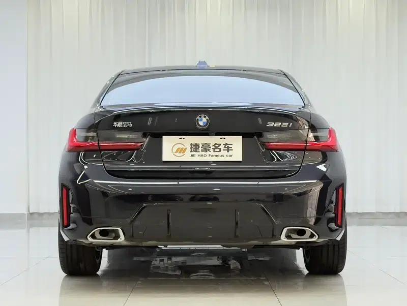 2026 BMW 3 Series 325i M Sport Package — миниатюра 3