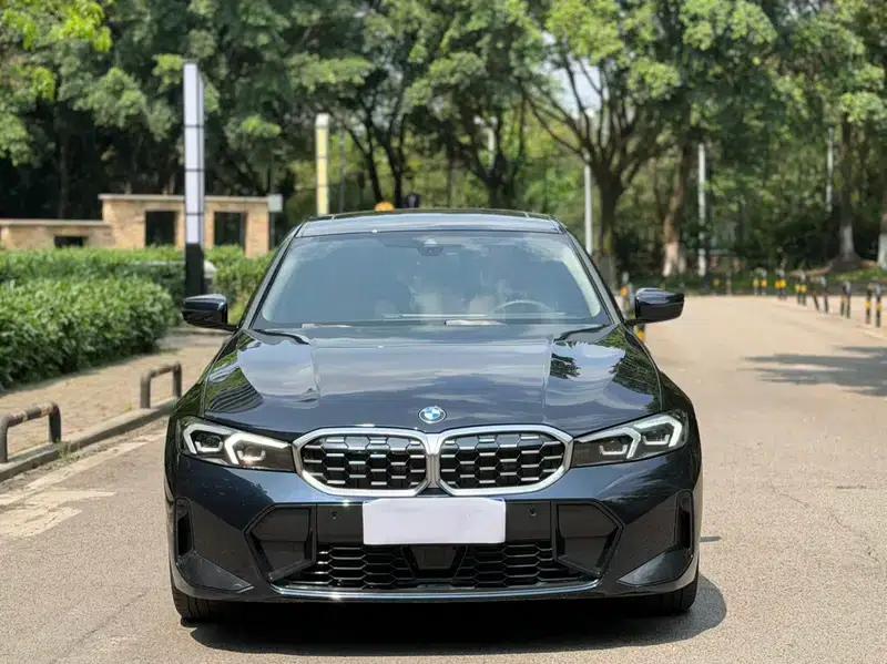 2025 BMW 3 Series 325Li M Sport Package — миниатюра 2