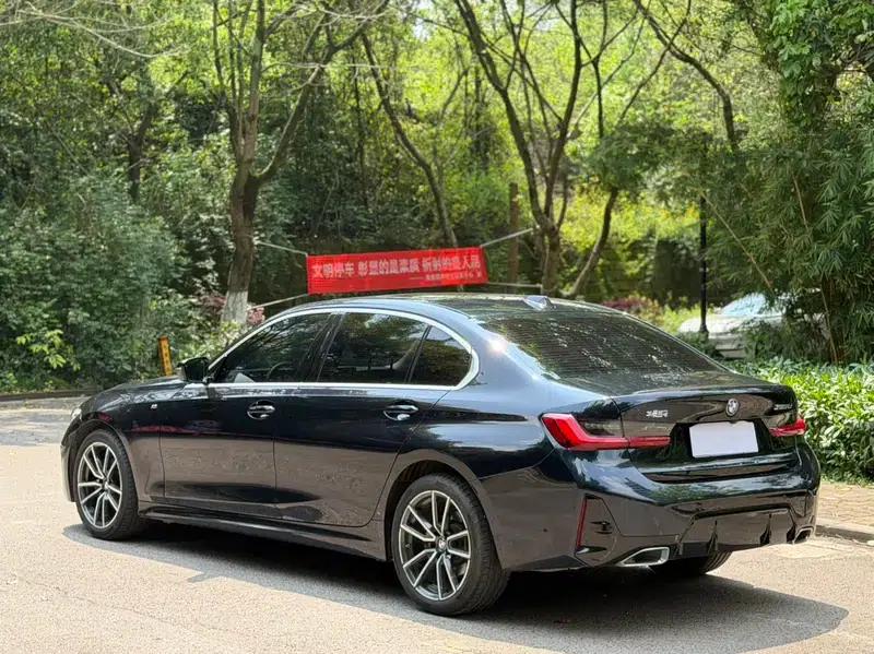2025 BMW 3 Series 325Li M Sport Package — миниатюра 5