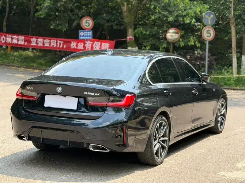 2025 BMW 3 Series 325Li M Sport Package — миниатюра 7