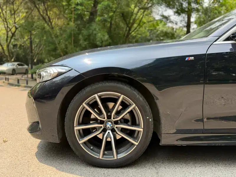2025 BMW 3 Series 325Li M Sport Package — миниатюра 9