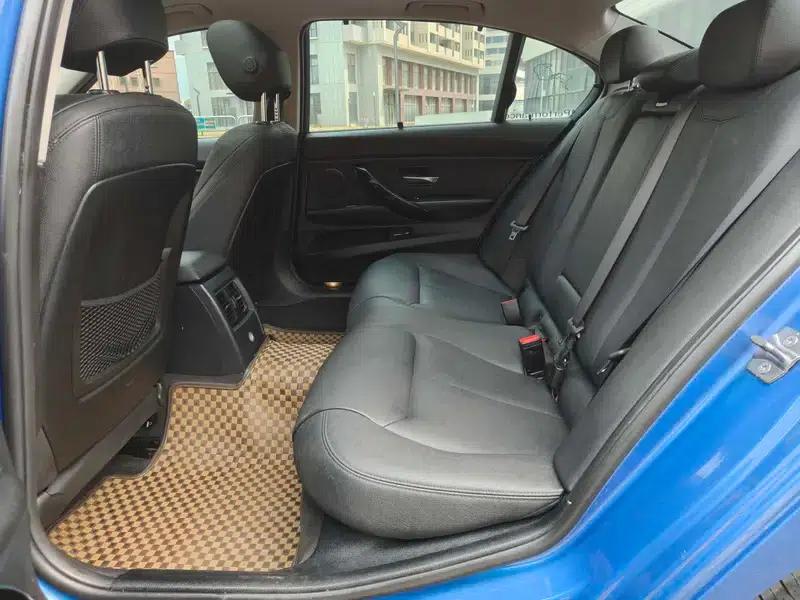 2019 BMW 3 Series 320Li M Sport Package — миниатюра 15
