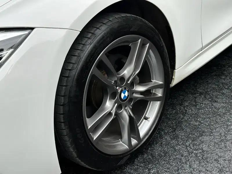 2018 BMW 3 Series 320i M Sport Package — миниатюра 8