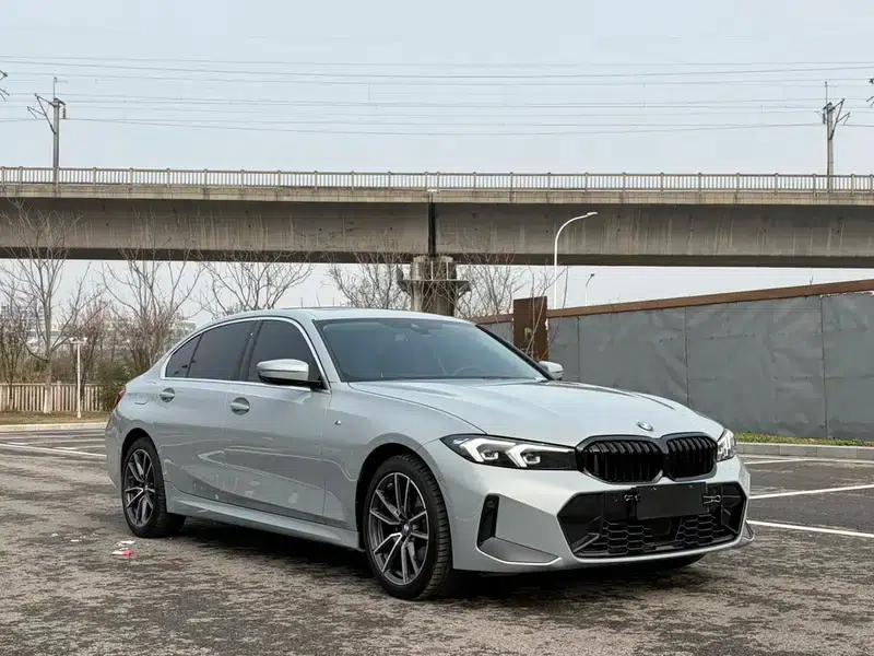 2025 BMW 3 Series 325Li M Sport Package — миниатюра 3
