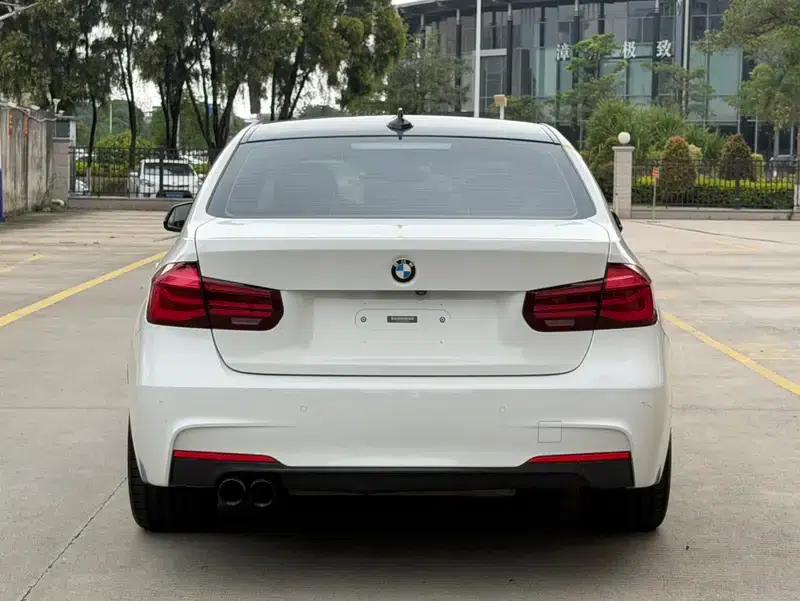 2019 BMW 3 Series 320i M Sport Shadow Edition — миниатюра 5