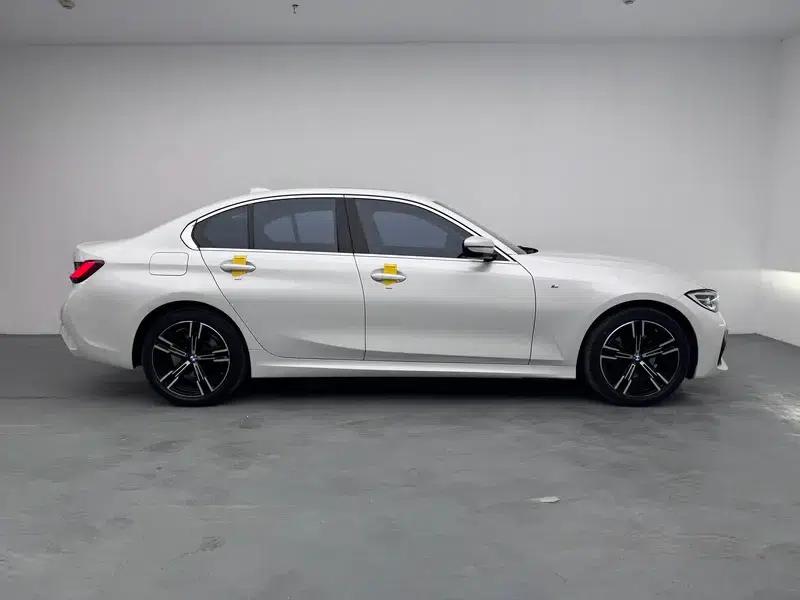 2022 BMW 3 Series 325i M Sport Package — миниатюра 8