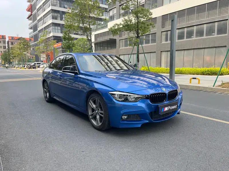 2018 BMW 3 Series 330i M Sport Shadow Edition — миниатюра 3