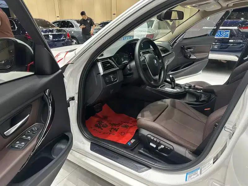 BMW 3 Series 2019 320Li Fashion Edition — миниатюра 10