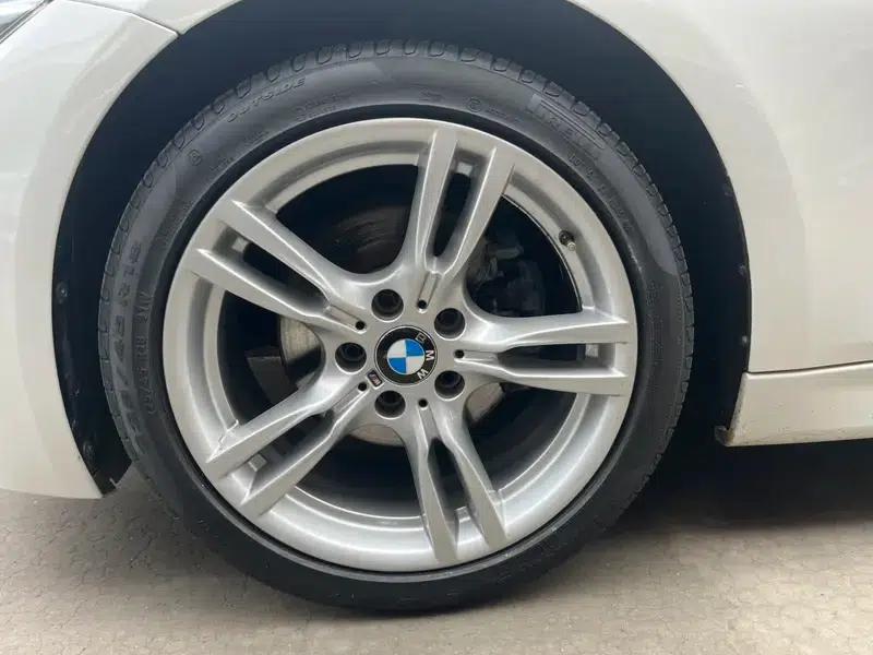 2017 BMW 3 Series 330Li M Sport — миниатюра 7