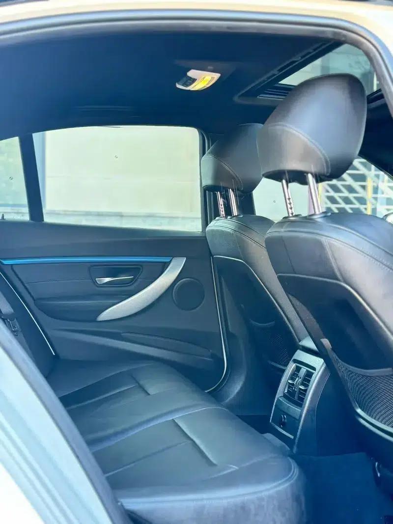 2018 BMW 3 Series 320i M Sport Package — миниатюра 8