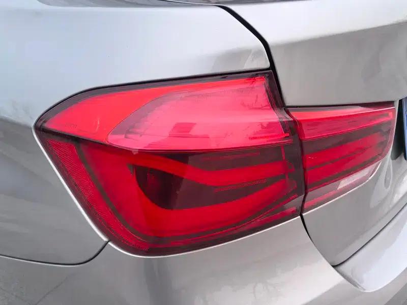 2017 BMW 3 Series 320Li Fashion Edition — миниатюра 10