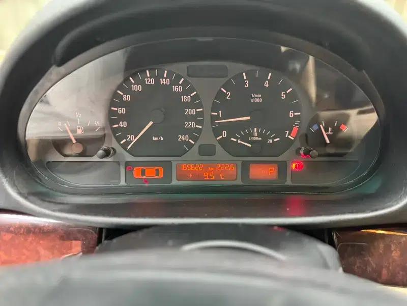 BMW 3 Series 2004 318i — миниатюра 12