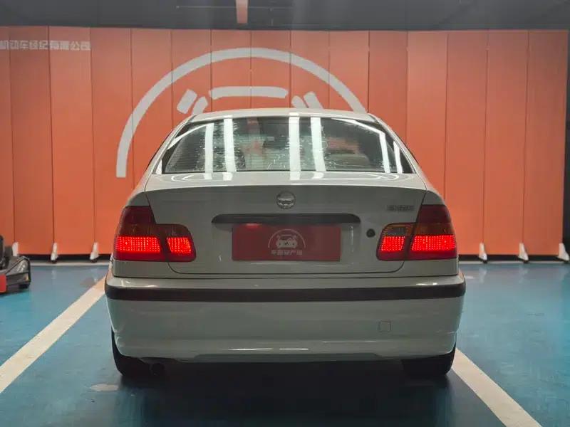 BMW 3 Series 2004 318i — миниатюра 5