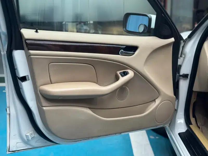 BMW 3 Series 2004 318i — миниатюра 8