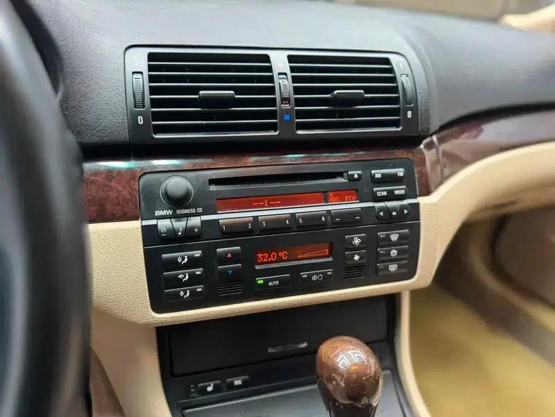 BMW 3 Series 2004 318i — миниатюра 9
