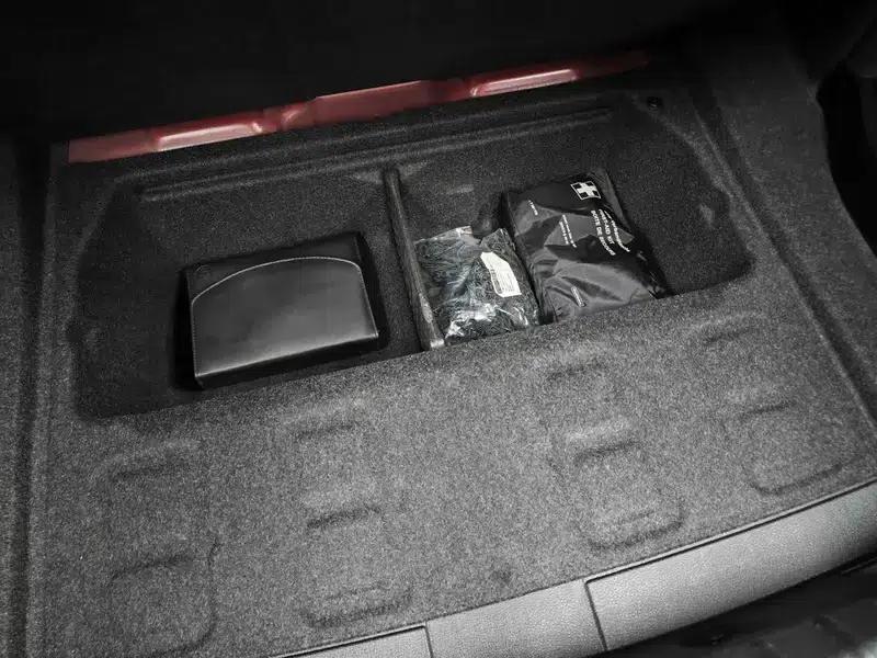 BMW 3 Series 2015 316Li Fashion Edition — миниатюра 28