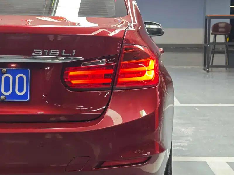 BMW 3 Series 2015 316Li Fashion Edition — миниатюра 8