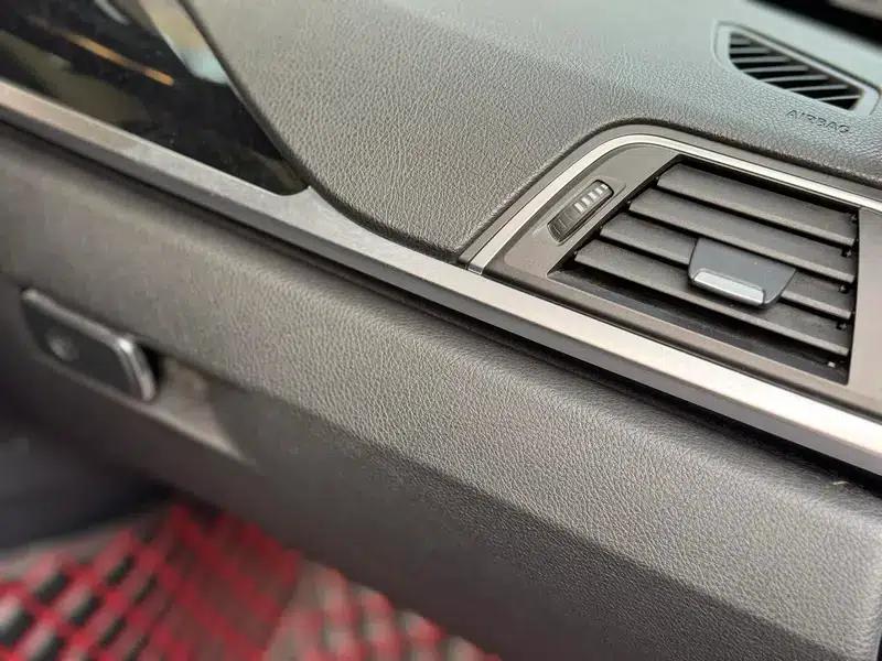 2018 BMW 3 Series 320i M Sport Package — миниатюра 8