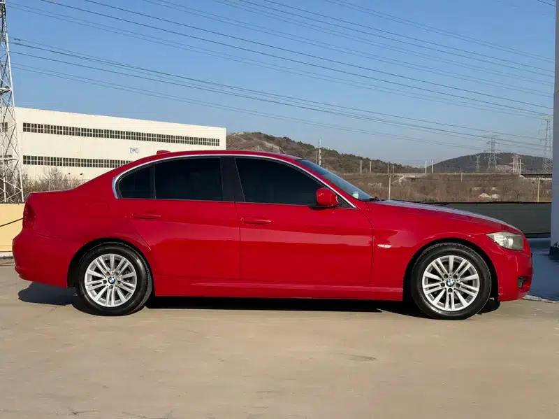 BMW 3 Series 2011 320i Fashion Edition — миниатюра 5