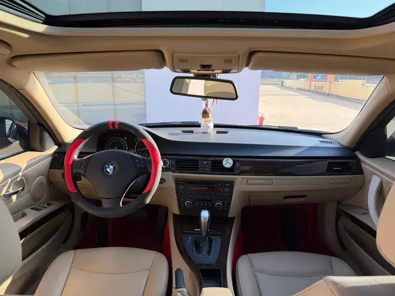 BMW 3 Series 2011 320i Fashion Edition — миниатюра 6