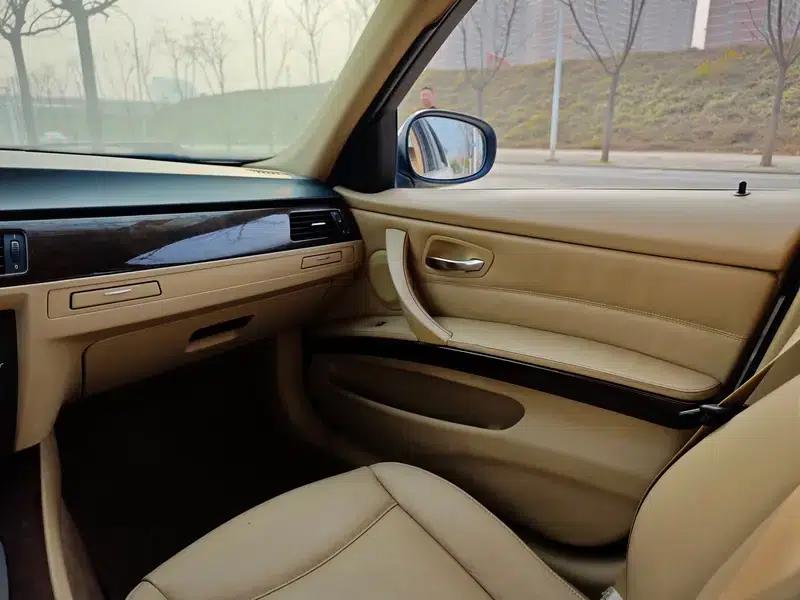BMW 3 Series 2012 320i Fashion Edition — миниатюра 19