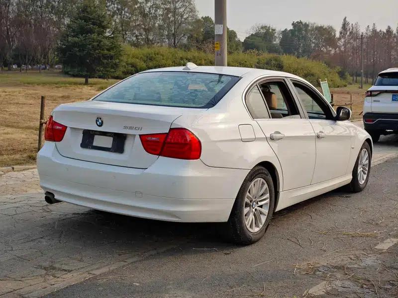 BMW 3 Series 2012 320i Fashion Edition — миниатюра 6
