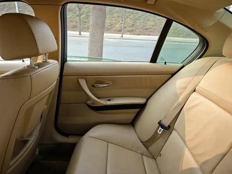 BMW 3 Series 2012 320i Fashion Edition — миниатюра 8