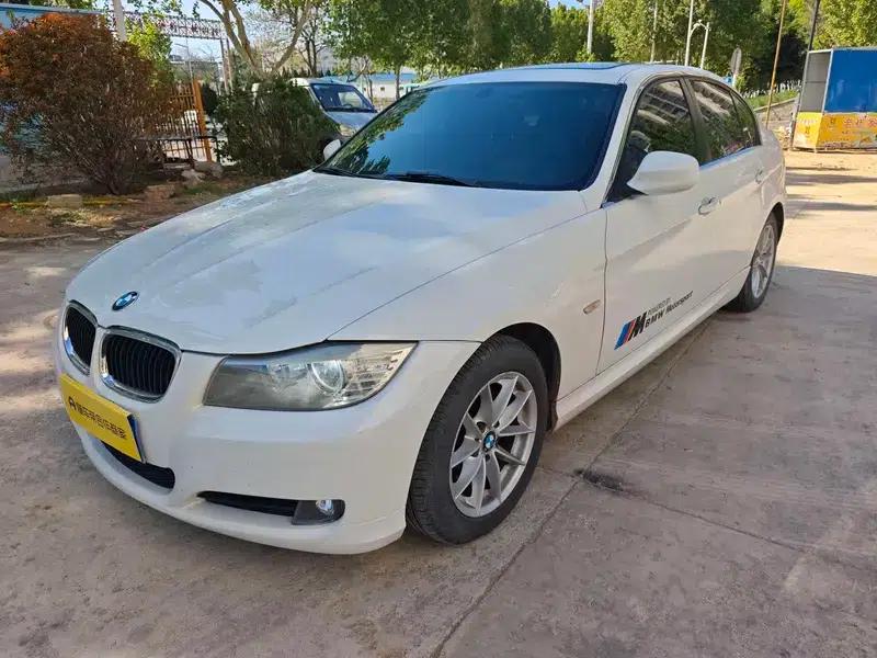 BMW 3 Series 2011 318i Leading Edition — миниатюра 1