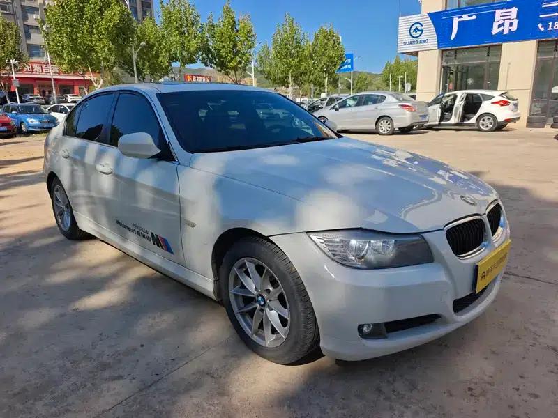 BMW 3 Series 2011 318i Leading Edition — миниатюра 3