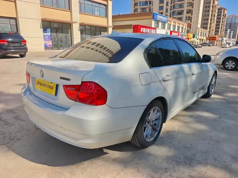 BMW 3 Series 2011 318i Leading Edition — миниатюра 6