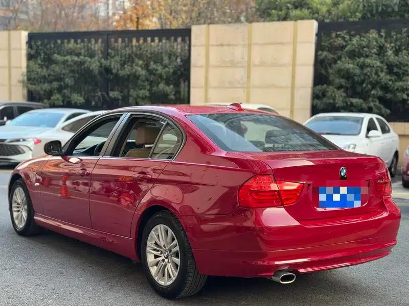 BMW 3 Series 2011 320i Fashion Edition — миниатюра 3