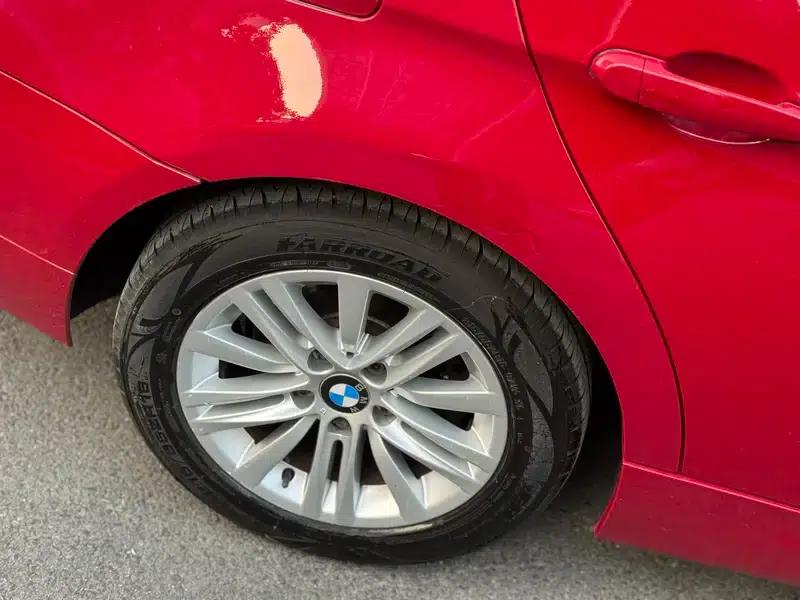 BMW 3 Series 2011 320i Fashion Edition — миниатюра 6