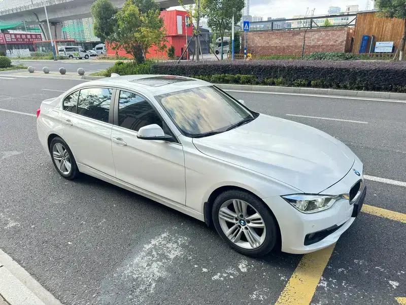 2017 BMW 3 Series 320Li Fashion Edition — миниатюра 13