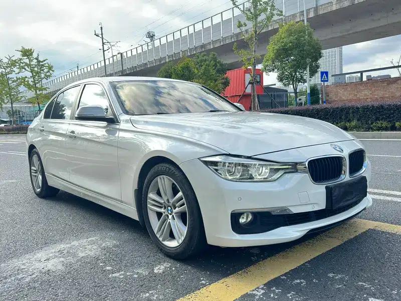 2017 BMW 3 Series 320Li Fashion Edition — миниатюра 3