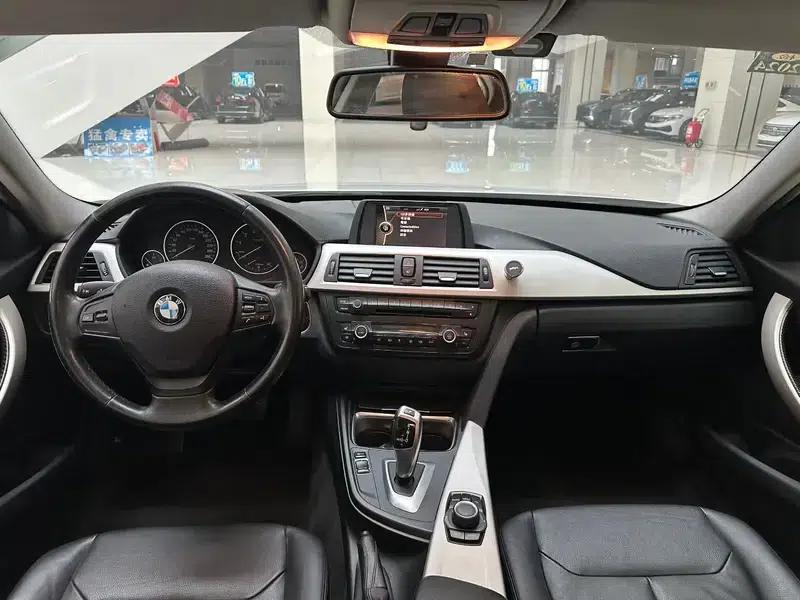 BMW 3 Series 2013 320i Fashion Edition — миниатюра 7