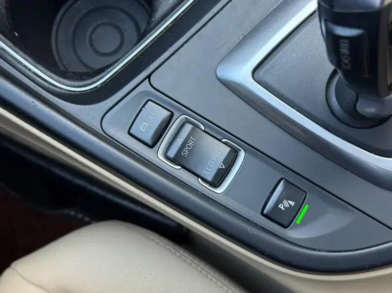 BMW 3 Series 2013 320Li Fashion Edition — миниатюра 10