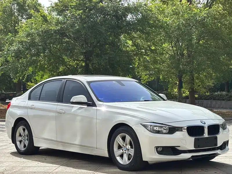 2013 BMW 3 Series 320i Sport Design Package — миниатюра 3