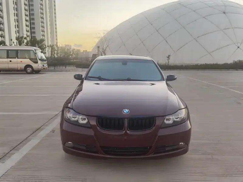 BMW 3 Series 2005 320i Leading Edition — миниатюра 2