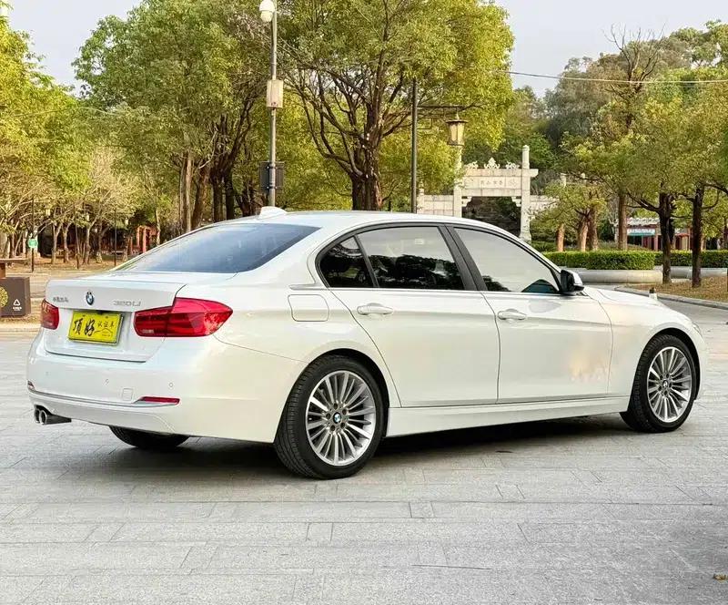 BMW 3 Series 2019 320Li Fashion Edition — миниатюра 7