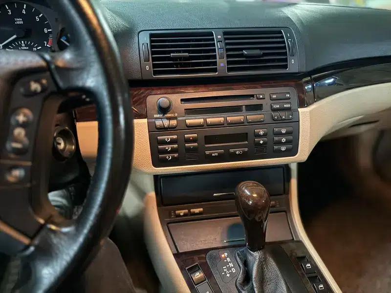 BMW 3 Series 2004 318i — миниатюра 6