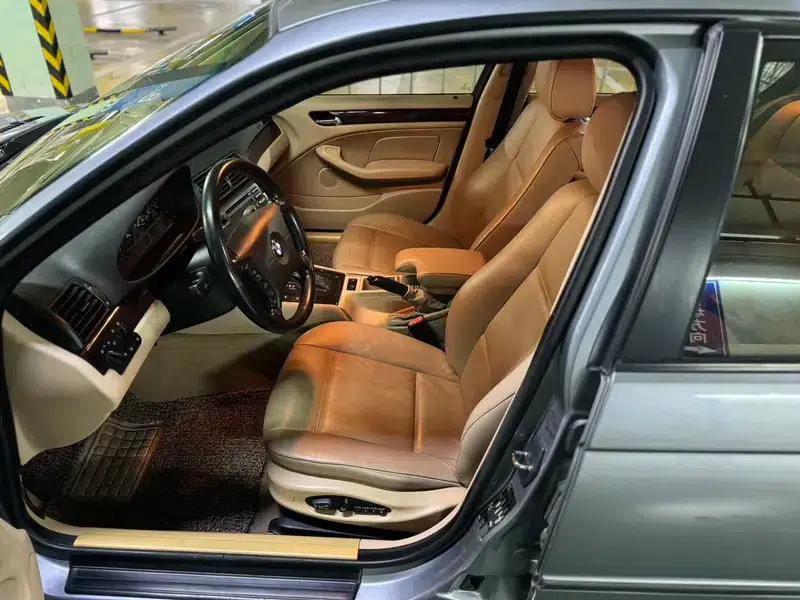 BMW 3 Series 2004 318i — миниатюра 9