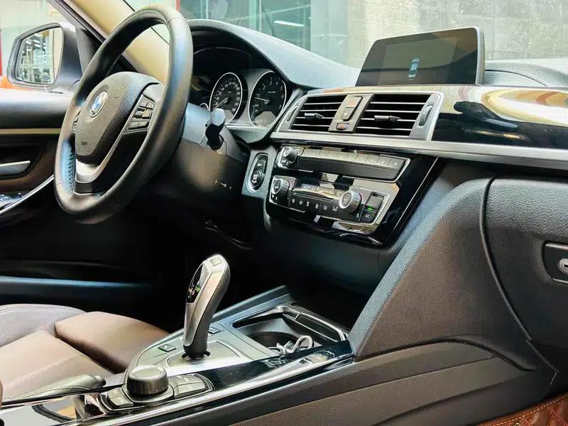 BMW 3 Series 2018 320Li Fashion Edition — миниатюра 12