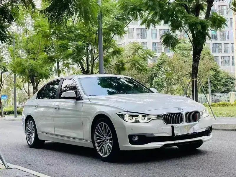 BMW 3 Series 2018 320Li Fashion Edition — миниатюра 3