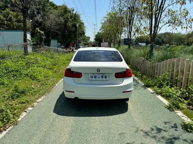 2013 BMW 3 Series 316i Progressive — миниатюра 4