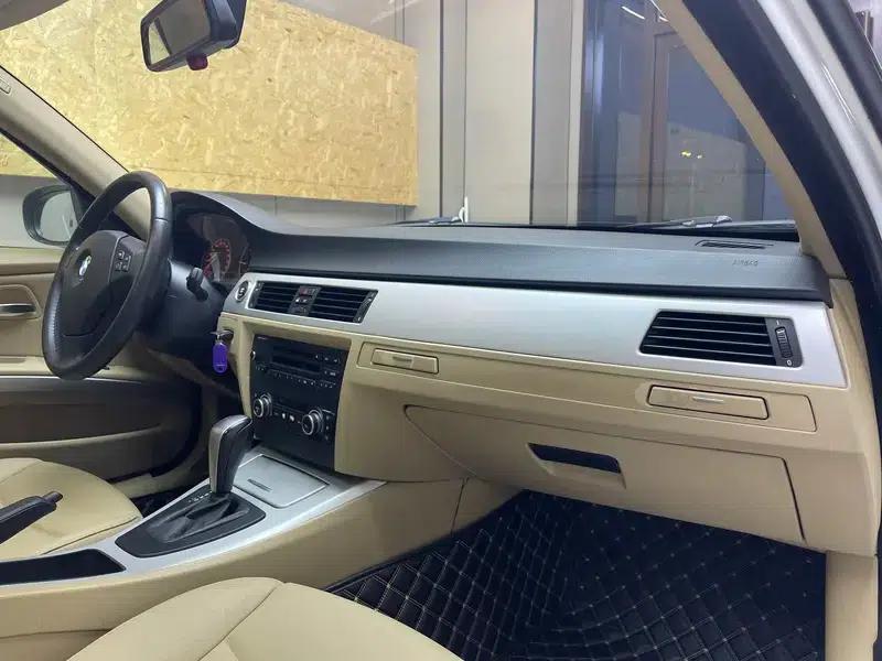 BMW 3 Series 2009 318i Leading Edition — миниатюра 19