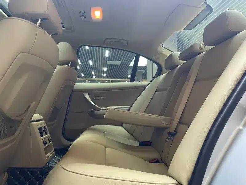 BMW 3 Series 2009 318i Leading Edition — миниатюра 27