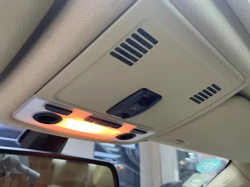 BMW 3 Series 2009 318i Leading Edition — миниатюра 29