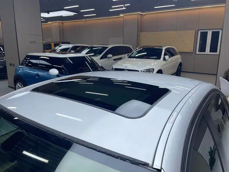 BMW 3 Series 2009 318i Leading Edition — миниатюра 8