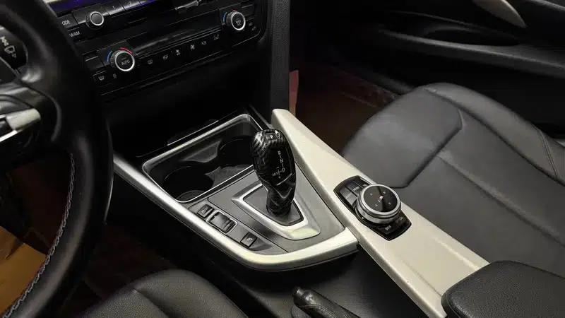 BMW 3 Series 2014 320Li Fashion Edition — миниатюра 10