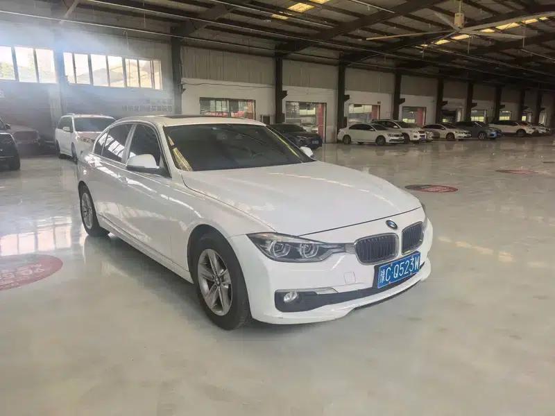2016 BMW 3 Series 316Li Fashion Edition — миниатюра 3